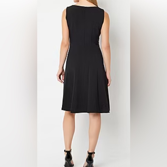 Black Label Elegant Black Dress - Picture 2 of 7